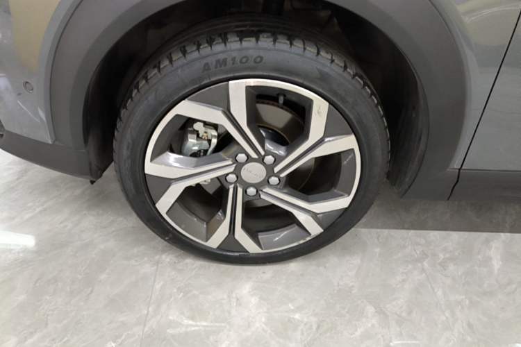 Used Lynk & Co 06 2023 Remix 1.5T Dynamic Halo Left Front Wheel Hub