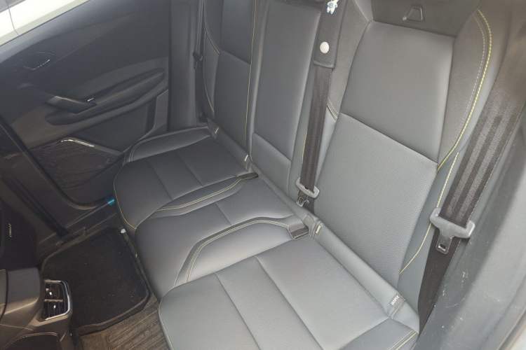 Used Lynk & Co 06 2023 Remix 1.5T Dynamic Halo Left Rear Seat