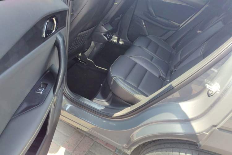Used Lynk & Co 06 2023 Remix 1.5T Dynamic Halo Left Rear Seat