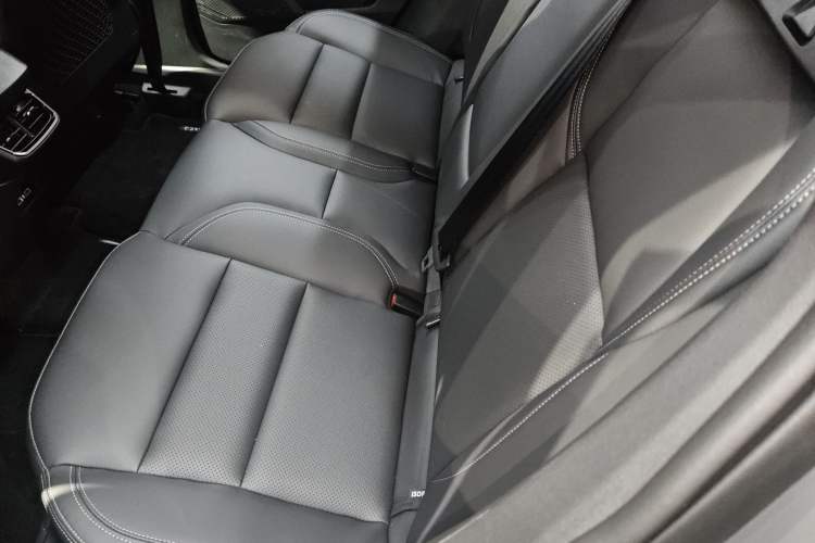 Used Lynk & Co 06 2023 Remix 1.5T JinPro Left Rear Seat