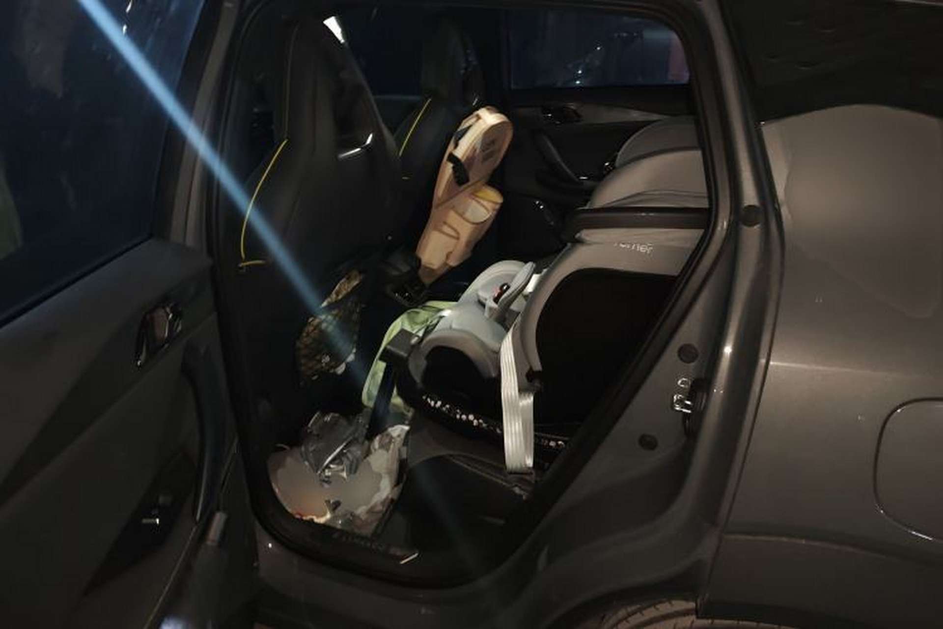 Used Lynk & Co 06 2023 Remix 1.5T Dynamic Halo Left Rear Seat