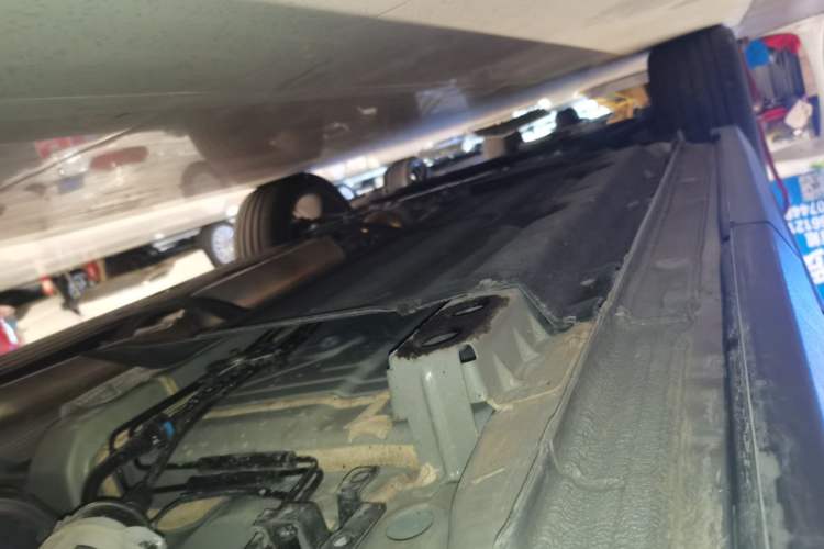 Used Lynk & Co 06 2023 Remix 1.5T Dynamic Halo Left Side Sill