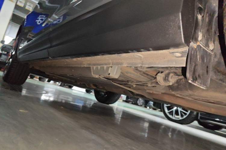 Used Lynk & Co 06 2023 Remix 1.5T YAO Halo Left Side Sill