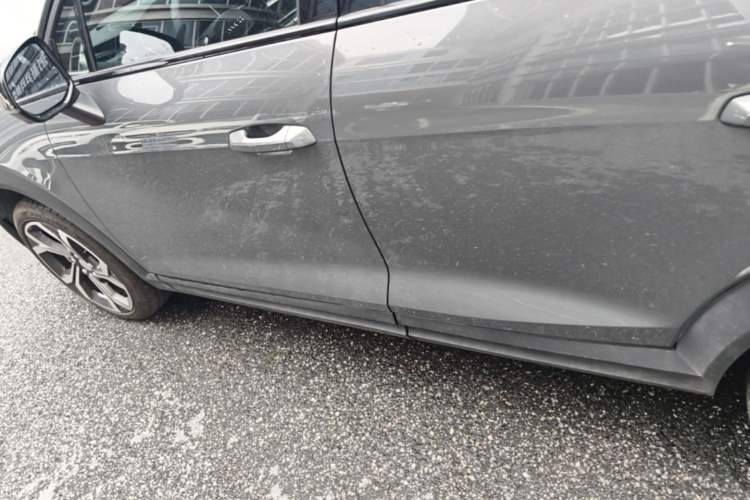 Used Lynk & Co 06 2023 Remix 1.5T Dynamic Halo Left Side Sill