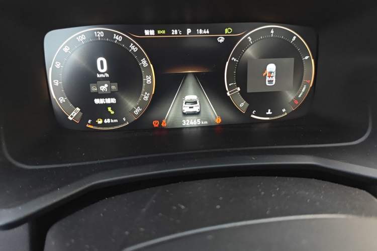 Used Lynk & Co 06 2023 Remix 1.5T Dynamic Halo Odometer Close Up