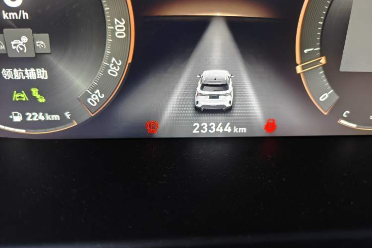Used Lynk & Co 06 2023 Remix 1.5T YAO Halo Odometer Close Up