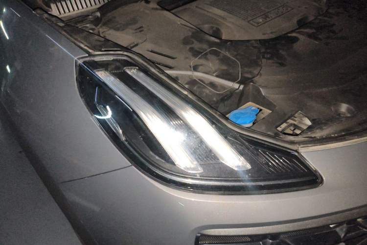 Used Lynk & Co 06 2023 Remix 1.5T Dynamic Halo Right Front Headlight