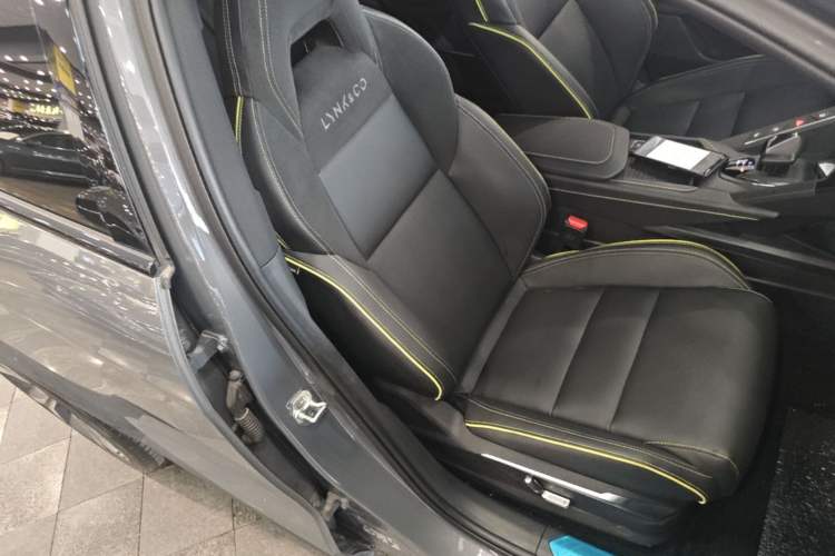 Used Lynk & Co 06 2023 Remix 1.5T Dynamic Halo Right Front Seat