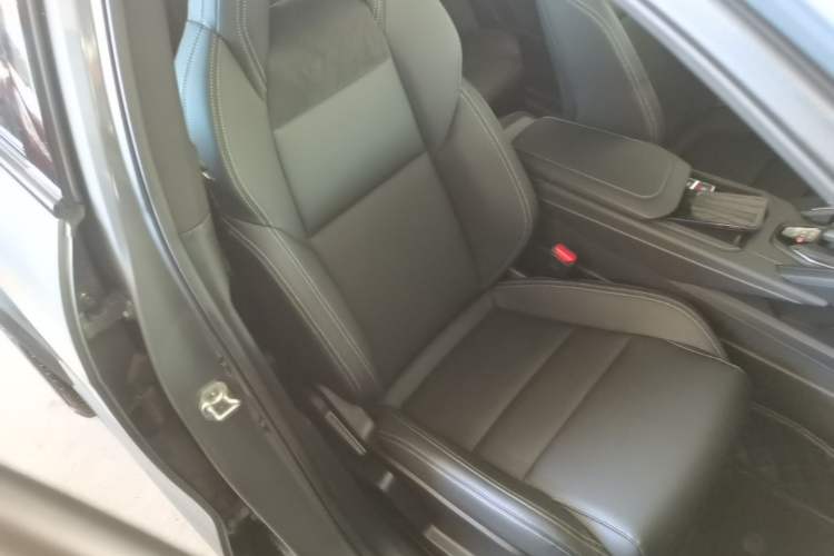 Used Lynk & Co 06 2023 Remix 1.5T JinPro Right Front Seat