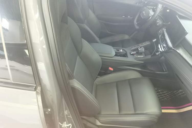 Used Lynk & Co 06 2023 Remix 1.5T JinPro Right Front Seat