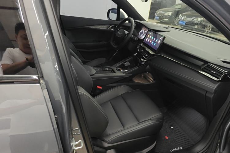 Used Lynk & Co 06 2023 Remix 1.5T JinPro Right Front Seat