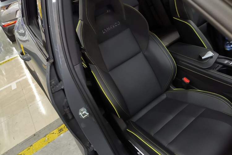 Used Lynk & Co 06 2023 Remix 1.5T Dynamic Halo Right Front Seat