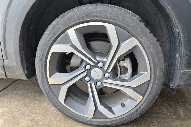 Used Lynk & Co 06 2023 Remix 1.5T Dynamic Halo Right Front Wheel Hub