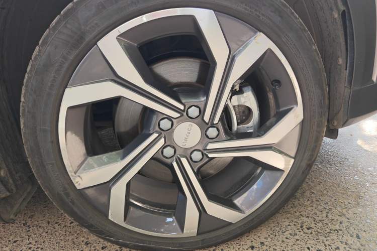Used Lynk & Co 06 2023 Remix 1.5T Dynamic Halo Right Front Wheel Hub