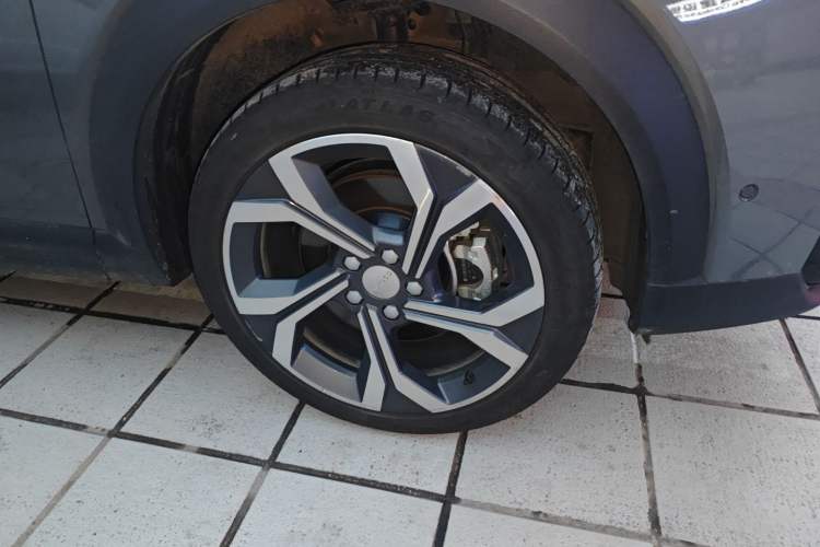 Used Lynk & Co 06 2023 Remix 1.5T YAO Halo Right Front Wheel Hub