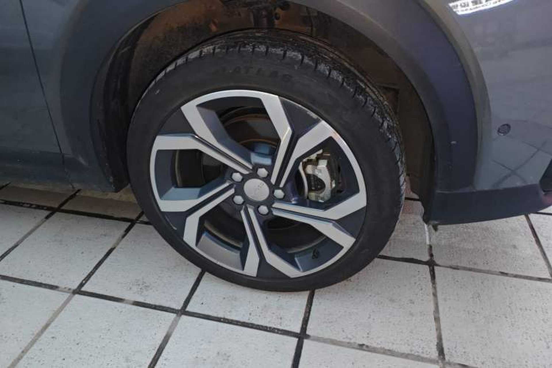 Used Lynk & Co 06 2023 Remix 1.5T YAO Halo Right Front Wheel Hub