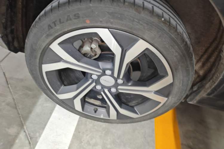 Used Lynk & Co 06 2023 Remix 1.5T Dynamic Halo Right Rear Wheel Hub