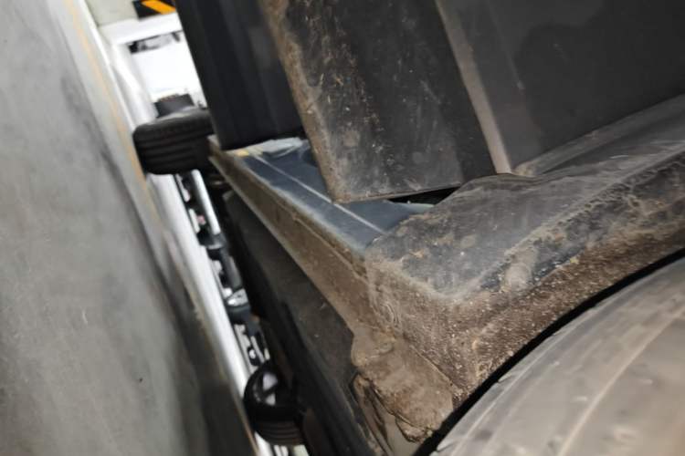 Used Lynk & Co 06 2023 Remix 1.5T Dynamic Halo Right Side Sill