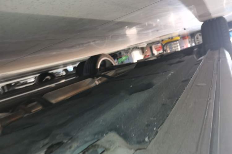Used Lynk & Co 06 2023 Remix 1.5T Dynamic Halo Right Side Sill