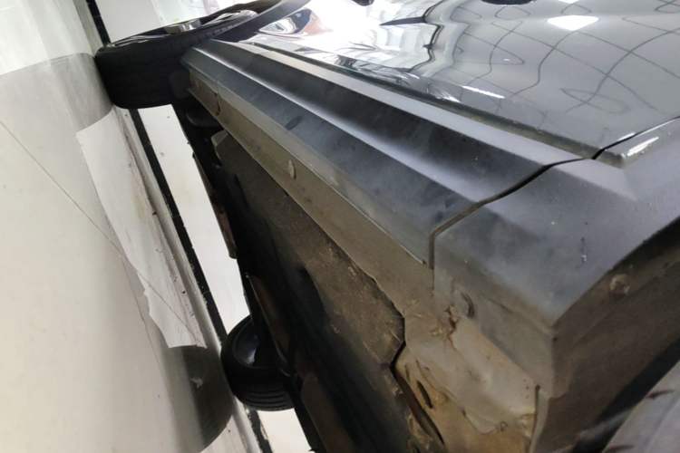 Used Lynk & Co 06 2023 Remix 1.5T Dynamic Halo Right Side Sill