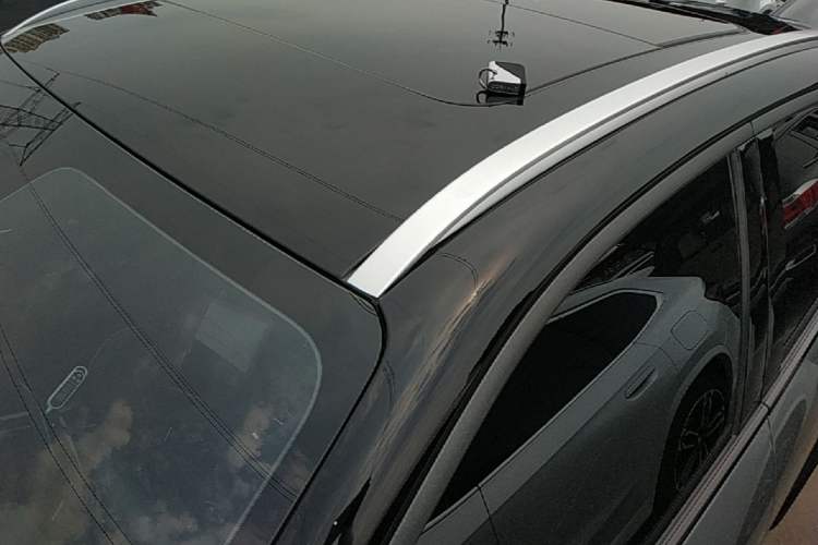Used Lynk & Co 06 2023 Remix 1.5T Dynamic Halo Roof