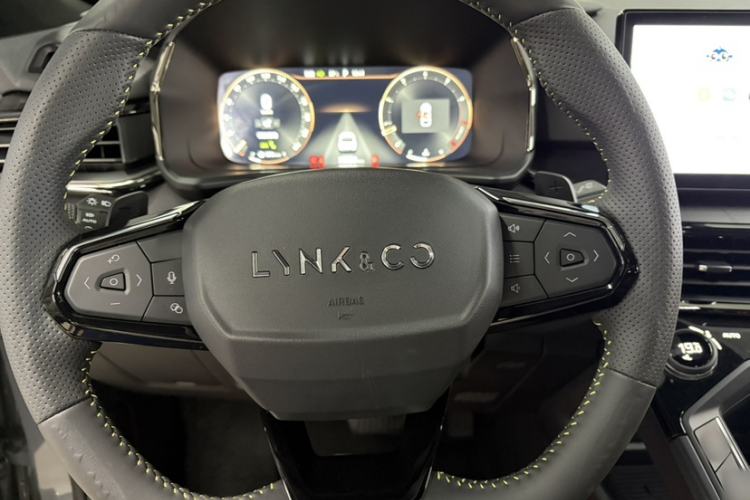 Used Lynk & Co 06 2023 Remix 1.5T Dynamic Halo Steering Wheel