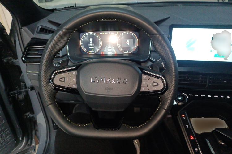 Used Lynk & Co 06 2023 Remix 1.5T Dynamic Halo Steering Wheel