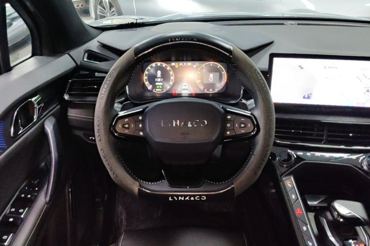 Used Lynk & Co 06 2023 Remix 1.5T Dynamic Halo Steering Wheel