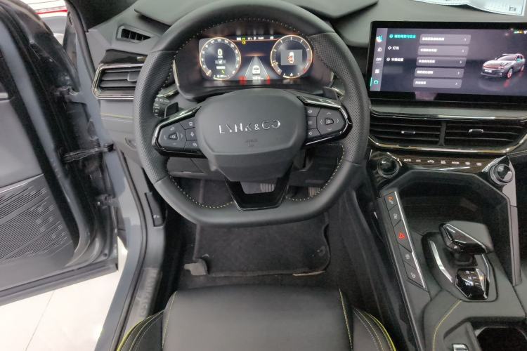 Used Lynk & Co 06 2023 Remix 1.5T Dynamic Halo Steering Wheel