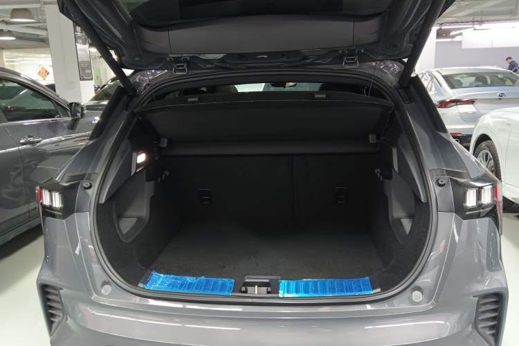 Used Lynk & Co 06 2023 Remix 1.5T Dynamic Halo Trunk