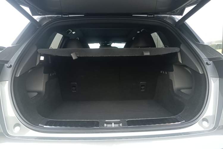 Used Lynk & Co 06 2023 Remix 1.5T Dynamic Halo Trunk