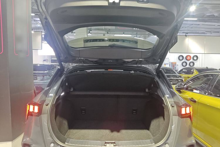 Used Lynk & Co 06 2023 Remix 1.5T JinPro Trunk