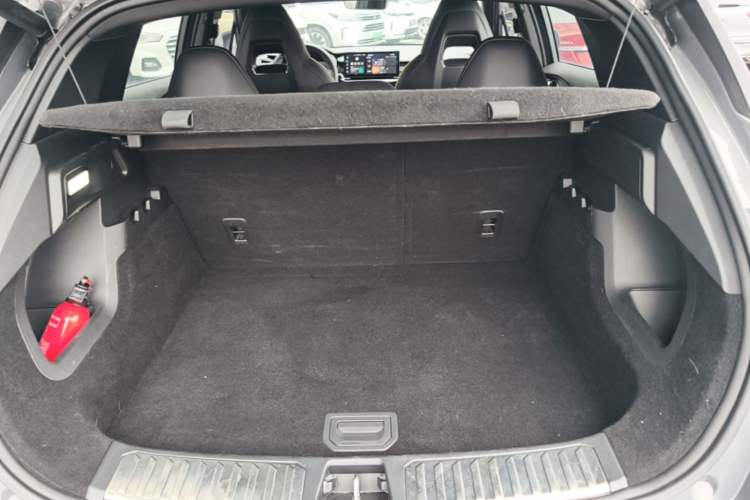 Used Lynk & Co 06 2023 Remix 1.5T Dynamic Halo Trunk