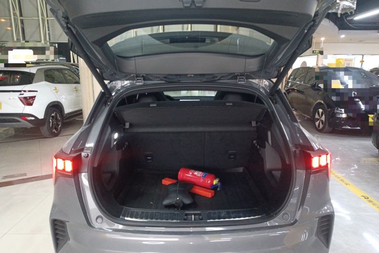 Used Lynk & Co 06 2023 Remix 1.5T Dynamic Halo Trunk