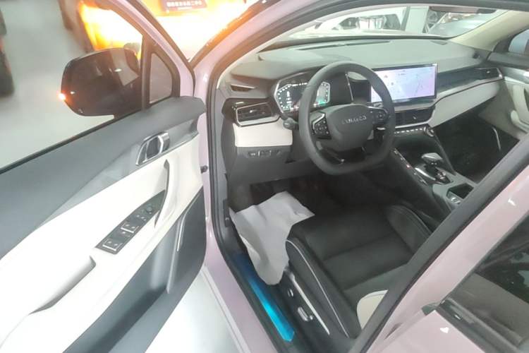Used Lynk & Co 06 2023 Remix 1.5T Shero Driver Seat