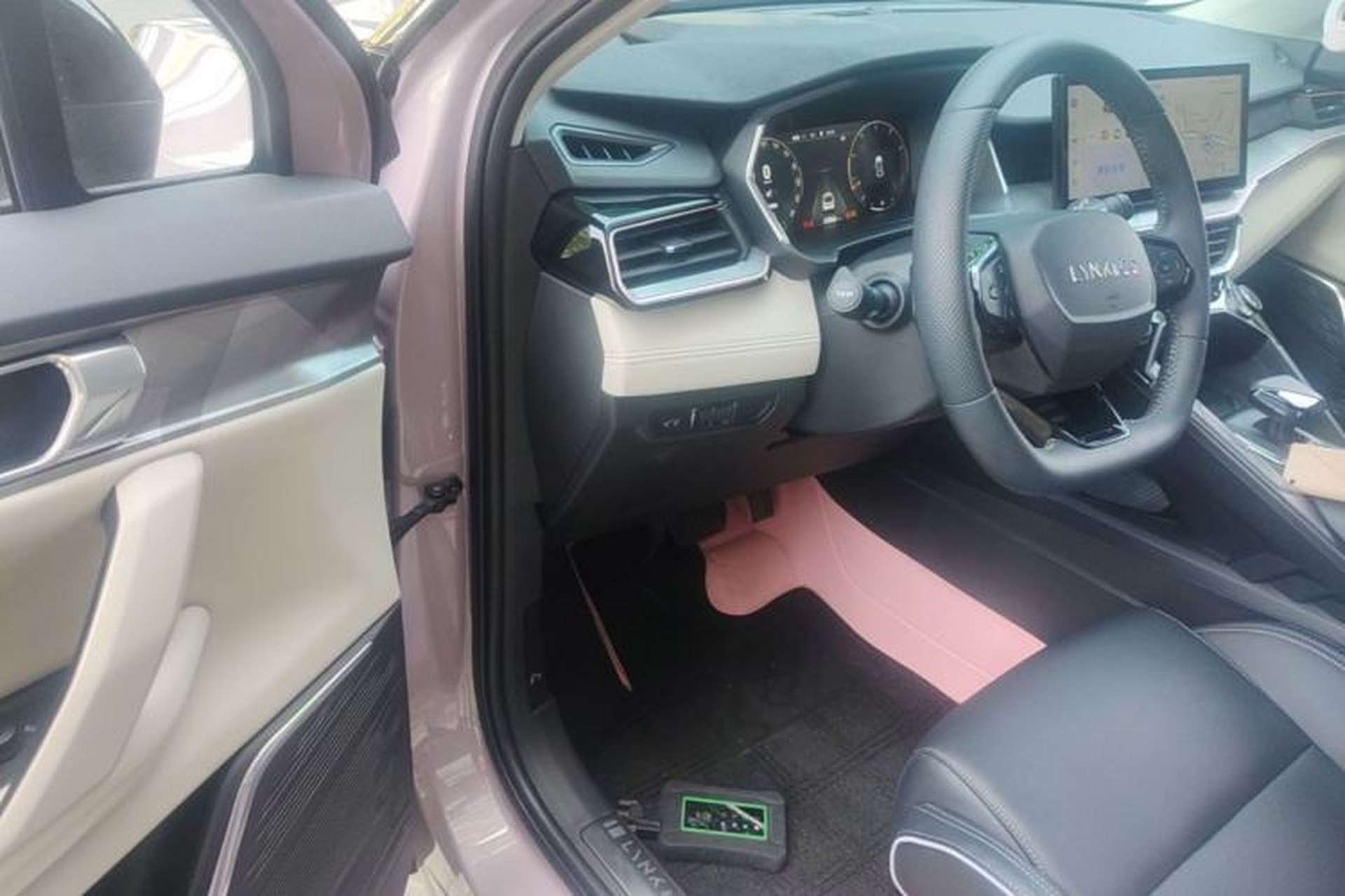 Used Lynk & Co 06 2023 Remix 1.5T Shero Driver Seat
