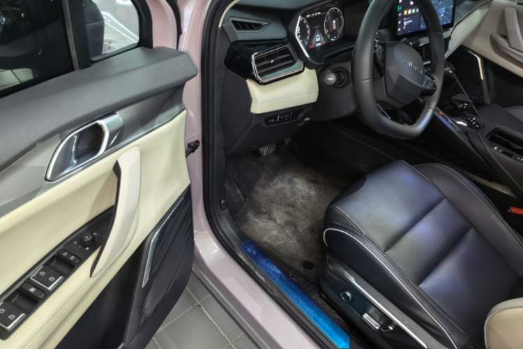 Used Lynk & Co 06 2023 Remix 1.5T Shero Driver Seat