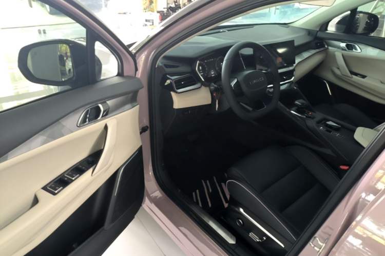 Used Lynk & Co 06 2023 Remix 1.5T Shero Driver Seat
