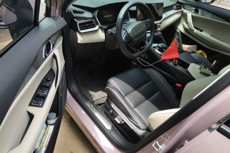 Used Lynk & Co 06 2023 Remix 1.5T Shero Driver Seat