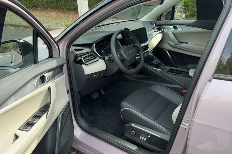 Used Lynk & Co 06 2023 Remix 1.5T Shero Driver Seat
