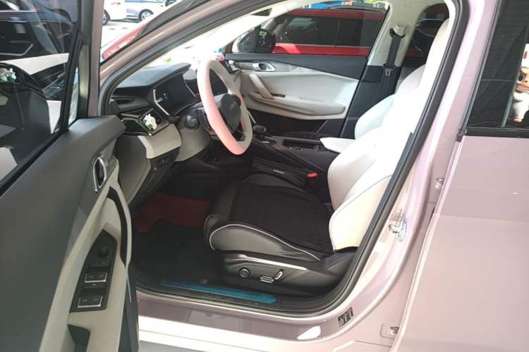 Used Lynk & Co 06 2023 Remix 1.5T Shero Driver Seat