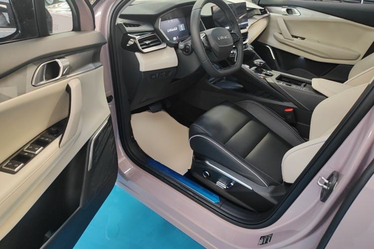 Used Lynk & Co 06 2023 Remix 1.5T Shero Driver Seat