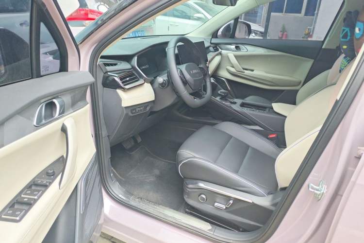 Used Lynk & Co 06 2023 Remix 1.5T Hero Driver Seat