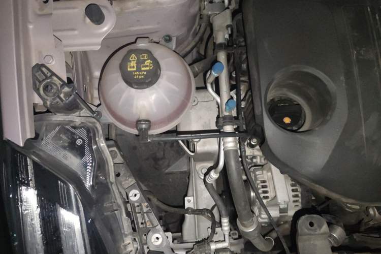 Used Lynk & Co 06 2023 Remix 1.5T Shero Engine Bay Right
