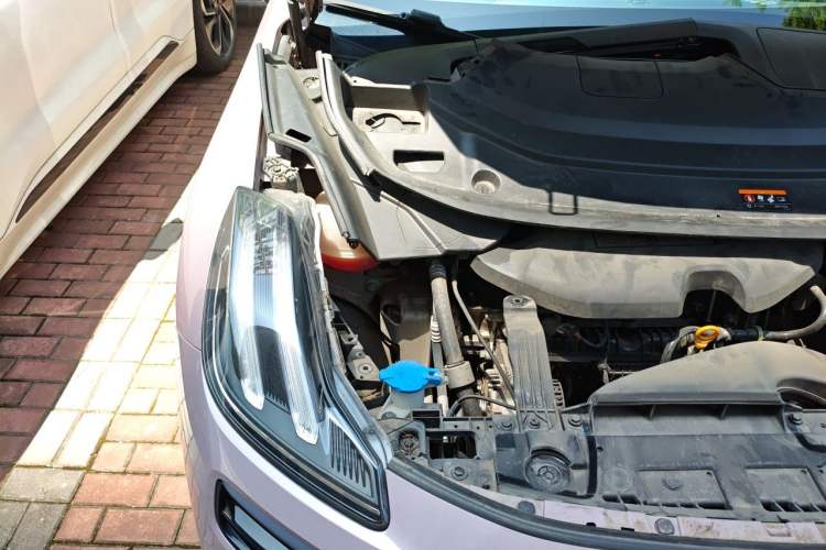 Used Lynk & Co 06 2023 Remix 1.5T Shero Engine Bay Right