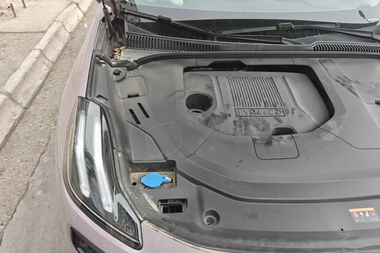 Used Lynk & Co 06 2023 Remix 1.5T Shero Engine Bay Right