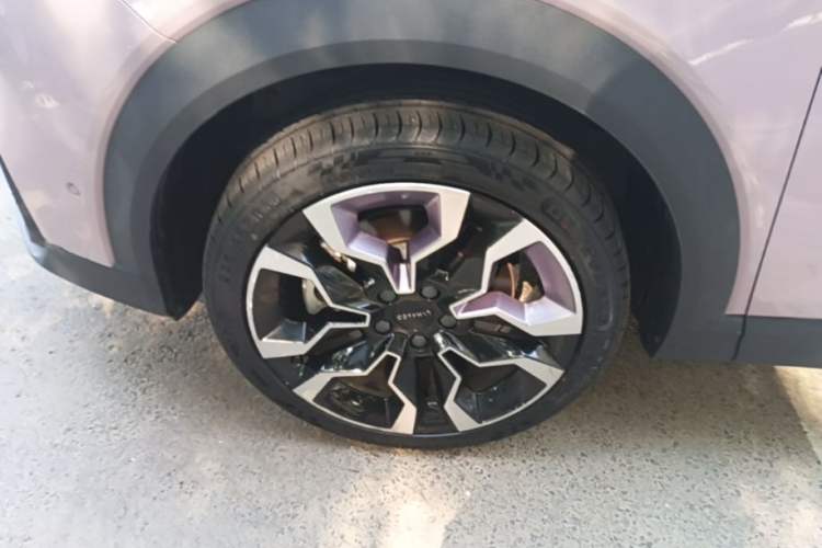 Used Lynk & Co 06 2023 Remix 1.5T Shero Exterior 4