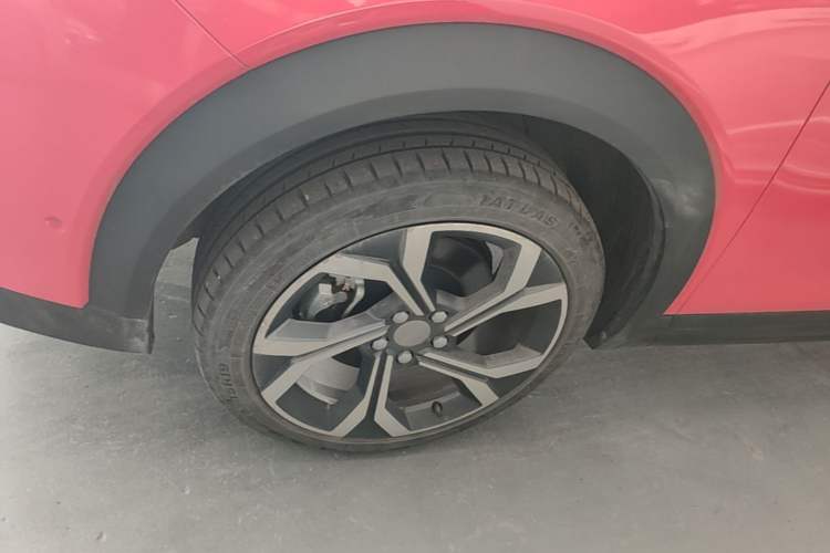 Used Lynk & Co 06 2023 Remix 1.5T Dynamic Halo Exterior 4