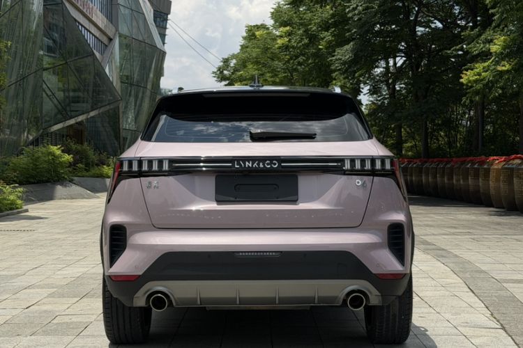 Used Lynk & Co 06 2023 Remix 1.5T Shero Exterior 4