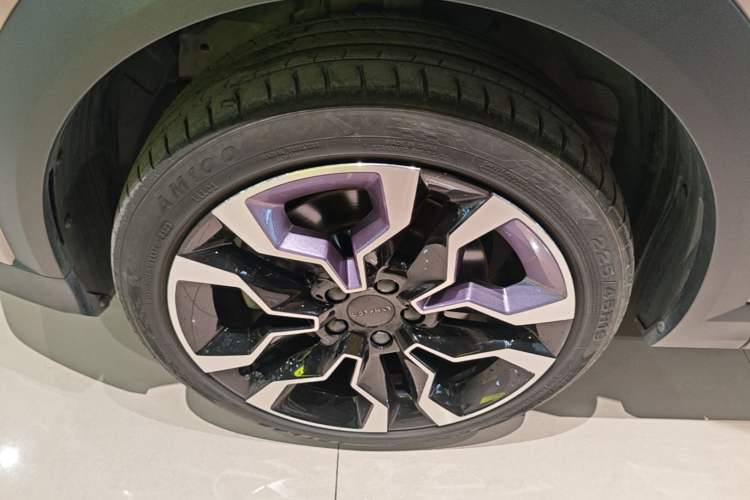 Used Lynk & Co 06 2023 Remix 1.5T Shero Exterior 4